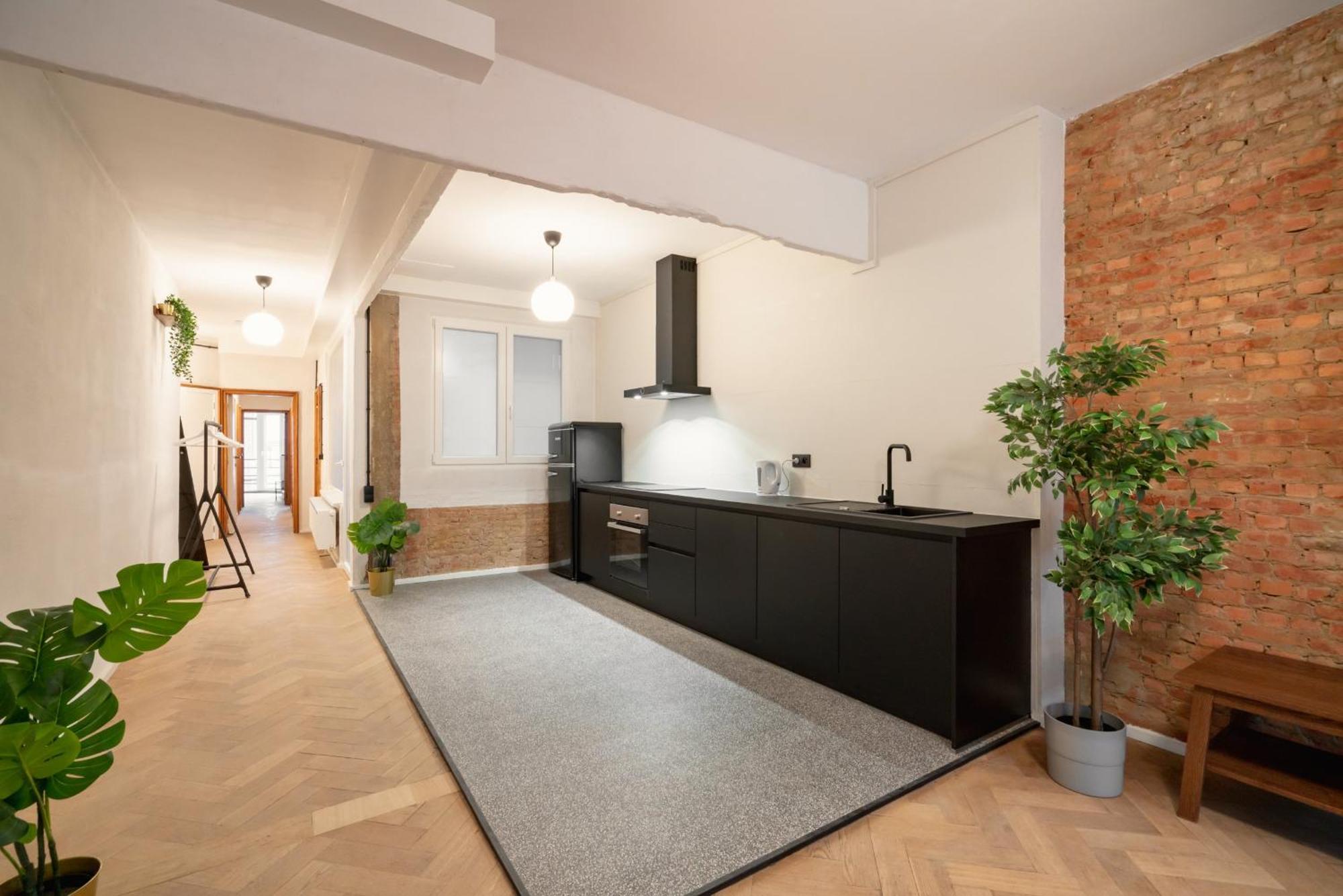 Charming And Spacious In The Heart Of Appartement